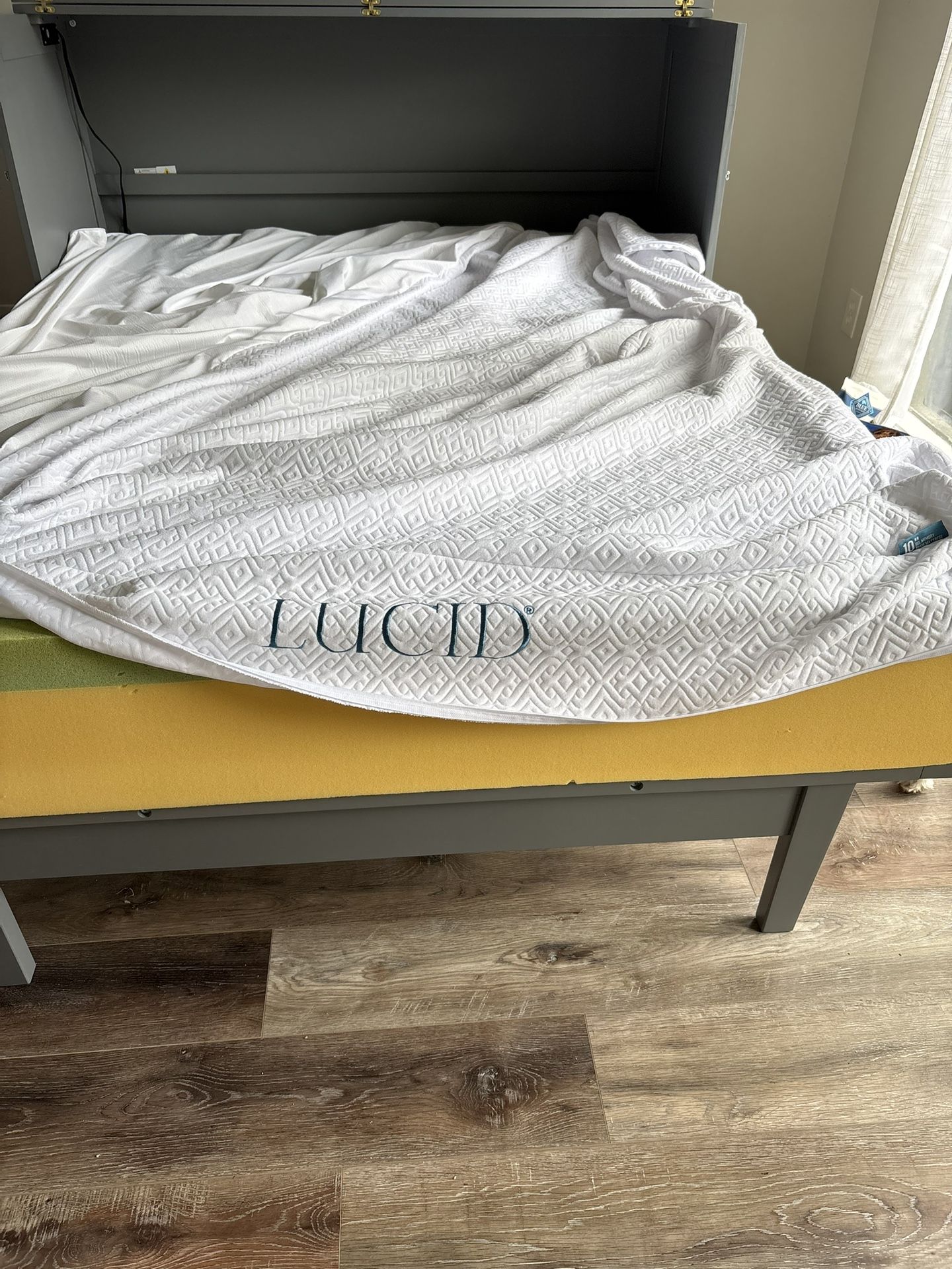 Queen Memory foam Mattress.