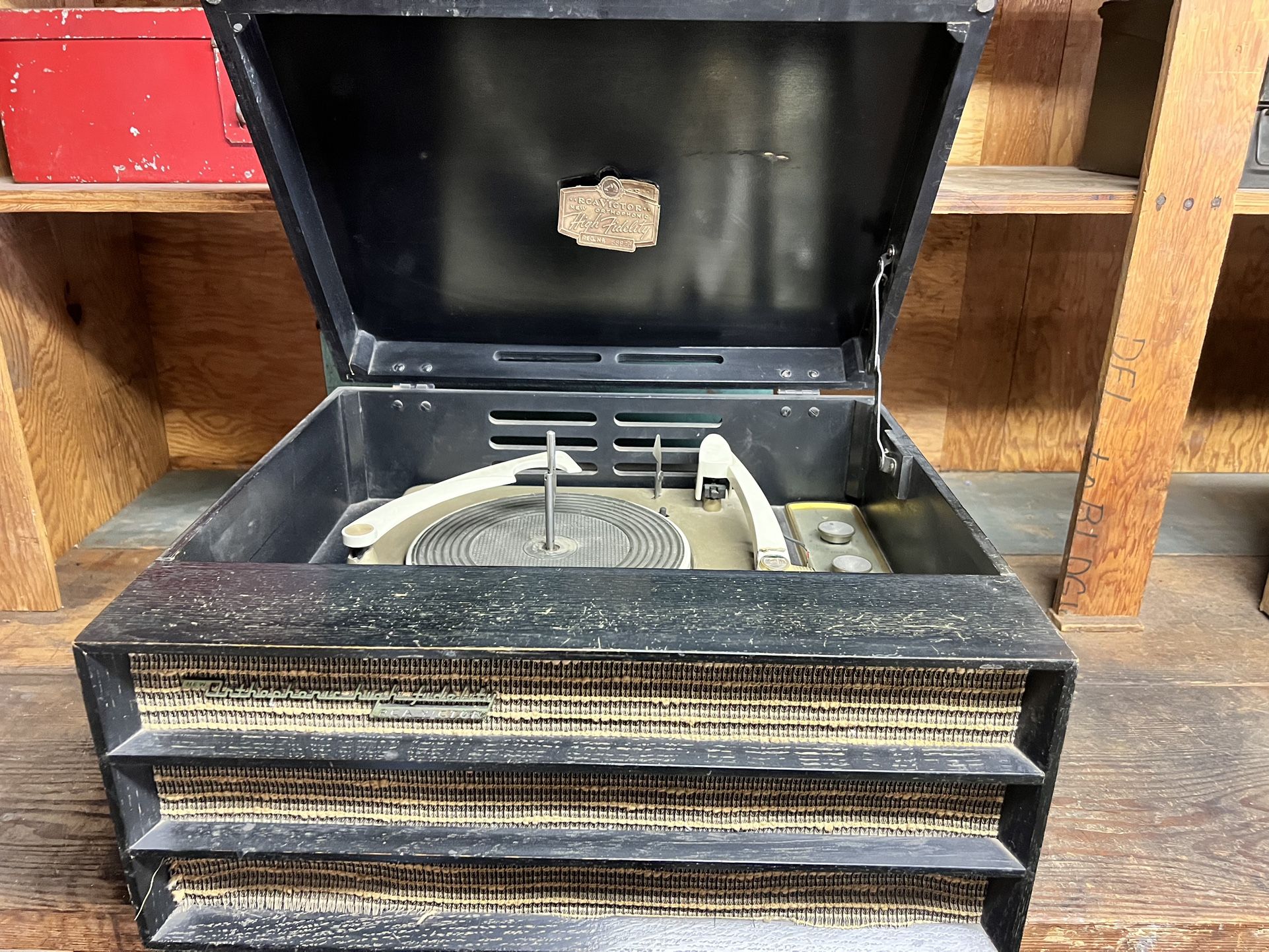 VTG - FREE!!!! RCA Victor Orthophonic High Fidelity Record Player