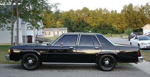 I Want To Buy A 1(contact info removed) Clean Box Crown Victoria