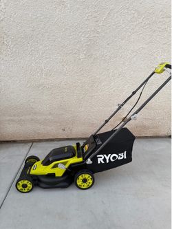 RYOBI ONE+ 18V 13 in. Cordless Battery Walk Behind Push Lawn Mower with 4.0 Ah Battery and Charger