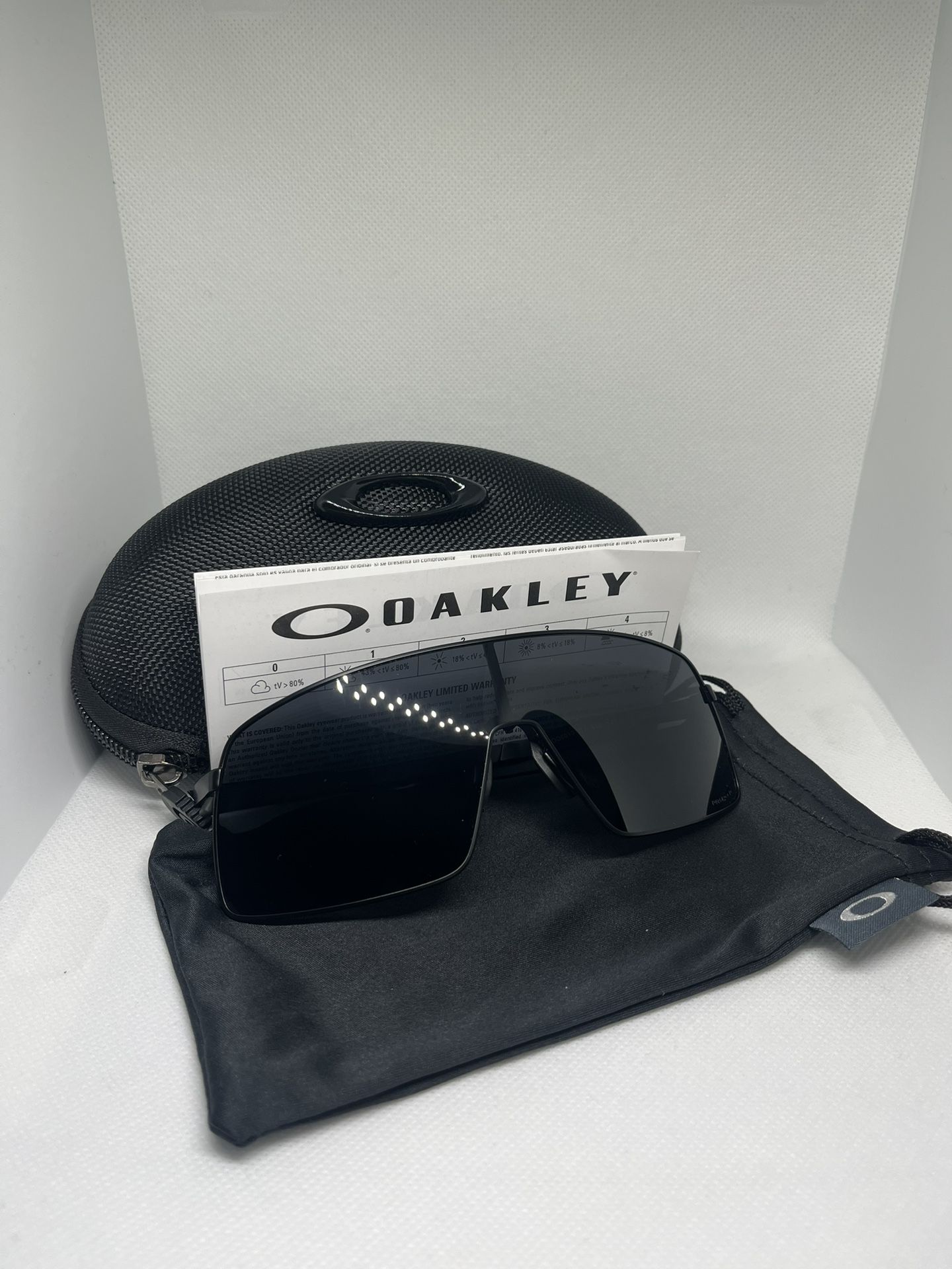 Oakley Sutro Ti Sunglasses (black) NEW