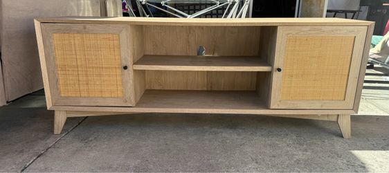 Farmhouse TV Stand OBO