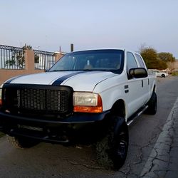Ford F250 V10 LARIAT 4x4  2000