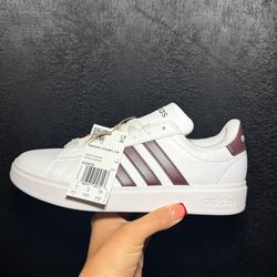 Adidas grand court 2.0