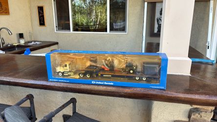 Die cast Truck and Ledwell Trailer Collectible