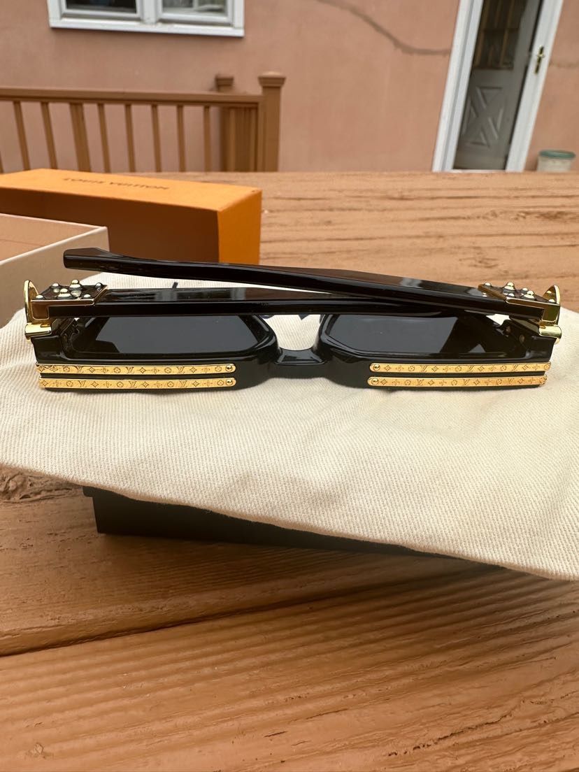 Black And Gold Louis Vuitton