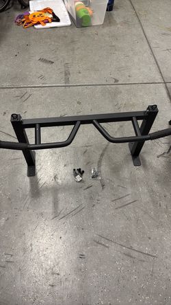 Kipika 32" Ceiling Mounted Pull Up Bar