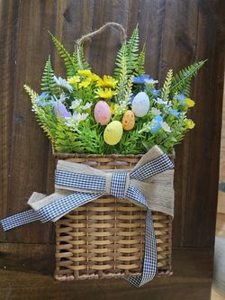 Easter wall hanging