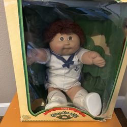 Vintage Cabbage Patch Doll In Box With Papers
