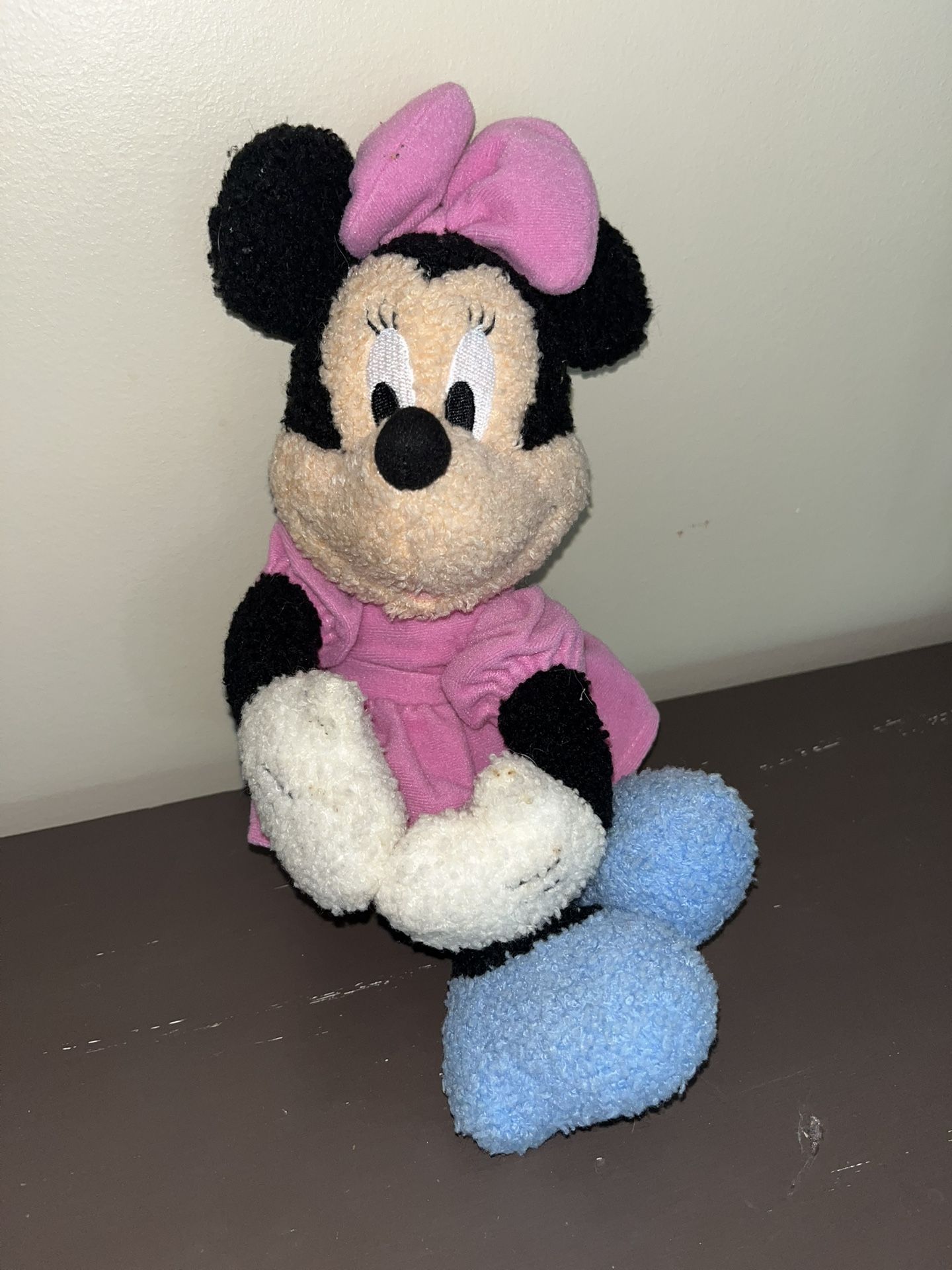 Vintage Fisher-Price 2001 Disney Minnie Mouse Plush – Pink Dress and Bow with Tags