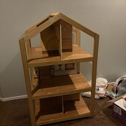 Kid kraft doll houae on wheels