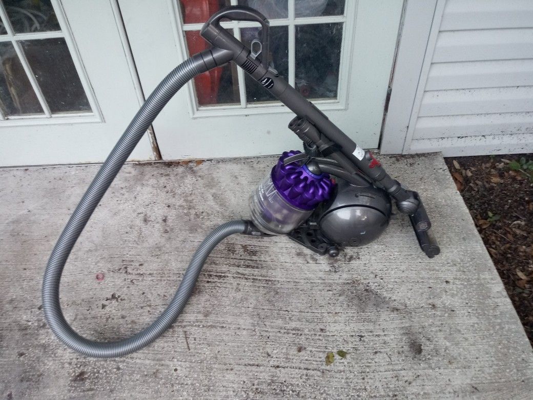 Dyson ball dc 39