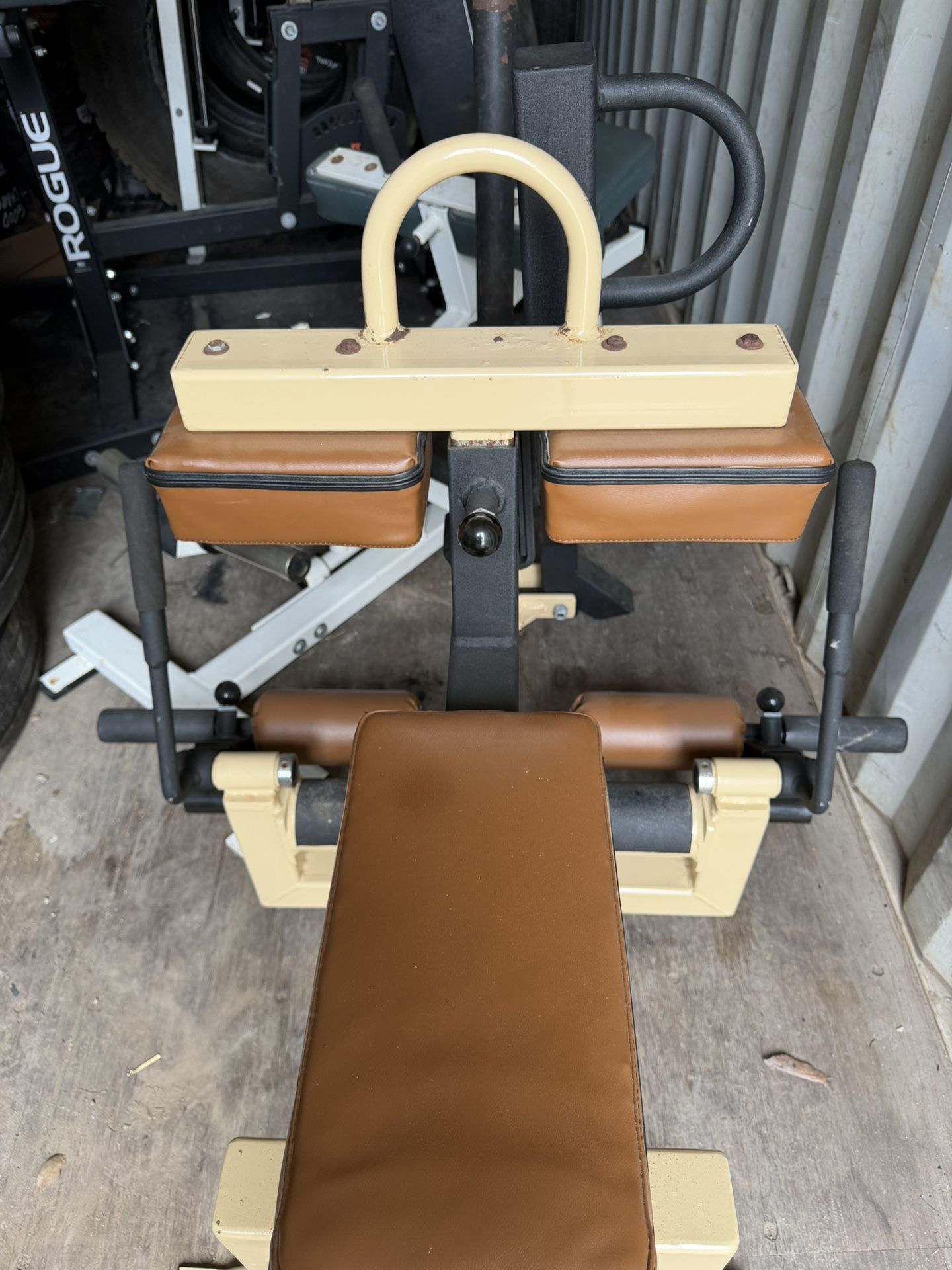 Very Rare Tibialis Training Machine!
