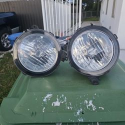 2021 Jeep Wrangler Headlights (Halogen)