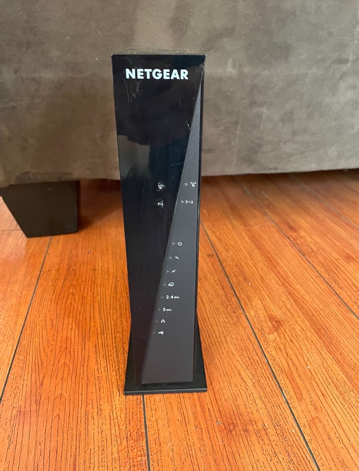 Netgear AC1750 Wifi Modem and Router All in One Spectrun $70