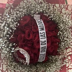 75 Count Rose 🥀 Bouquet 