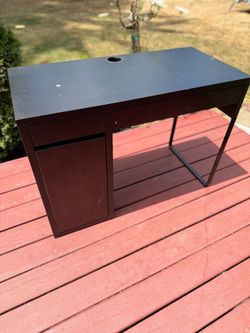 Ikea Micke Desk (Black)