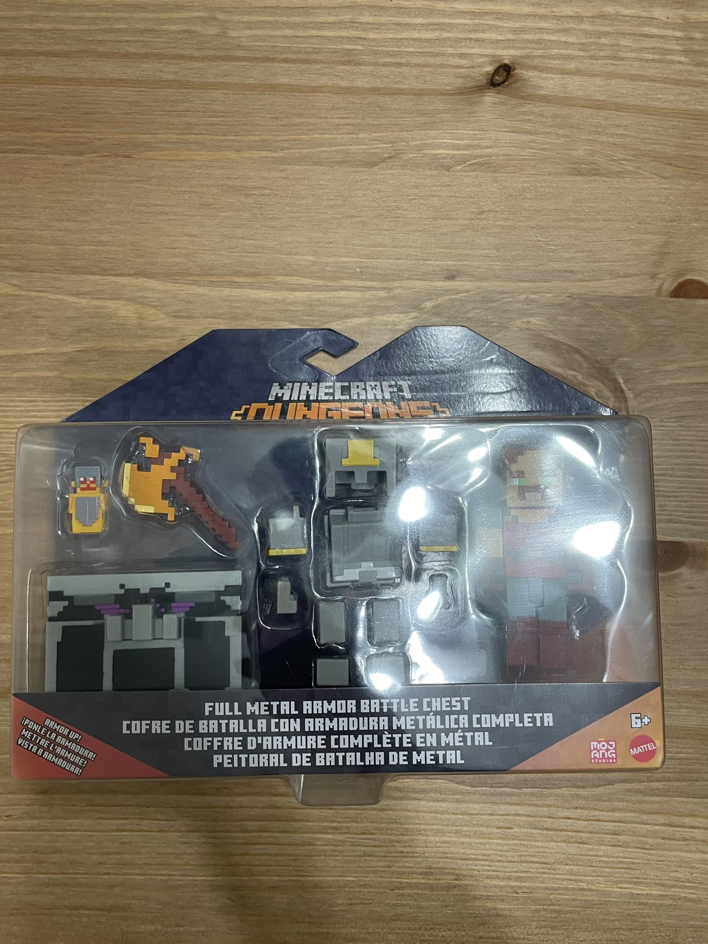 Minecraft Dungeons Full Metal Armor Battle Chest Action Figure - HAL - NEW