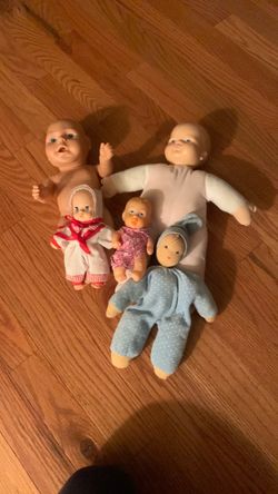 Lot of Baby Dolls