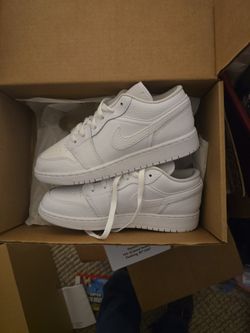Nikes Size 6.5