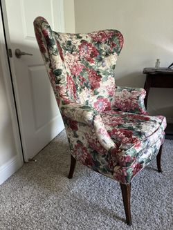 Classic Floral Wingback Armchair – Excellent Condition