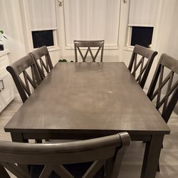Dining table &  6 chairs with cushions