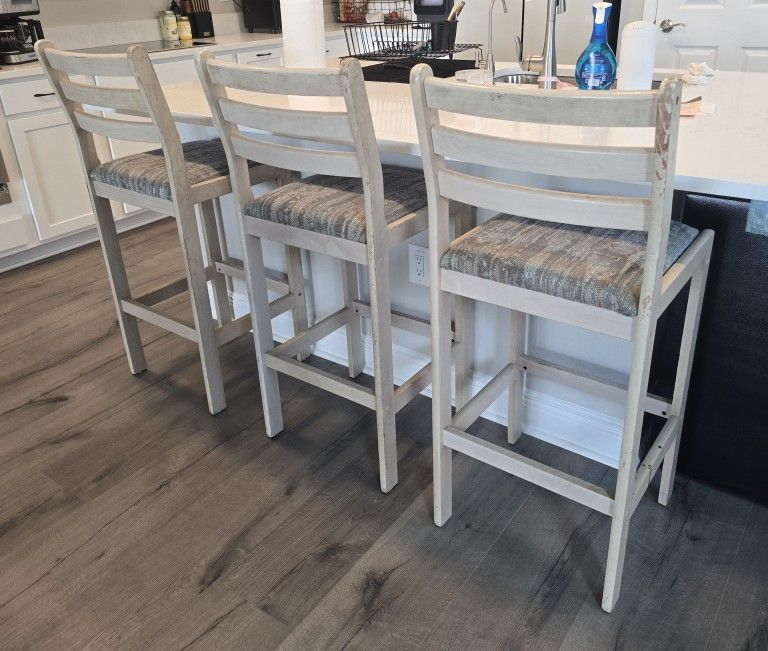 BAR STOOLS