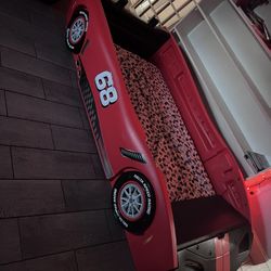 Twin Size Race Car Bed 