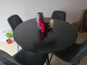Round Black Dining Table with 4 Chairs