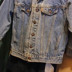 Vintage little Levis trucker jacket size 7