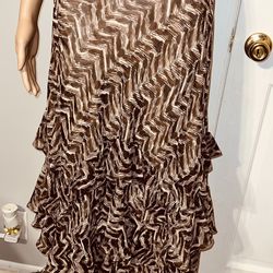 Beautiful Women Skirt Size (16) Only $10