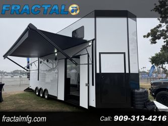 STACKER TRAILER 