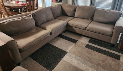 Havertys Sectional Coach