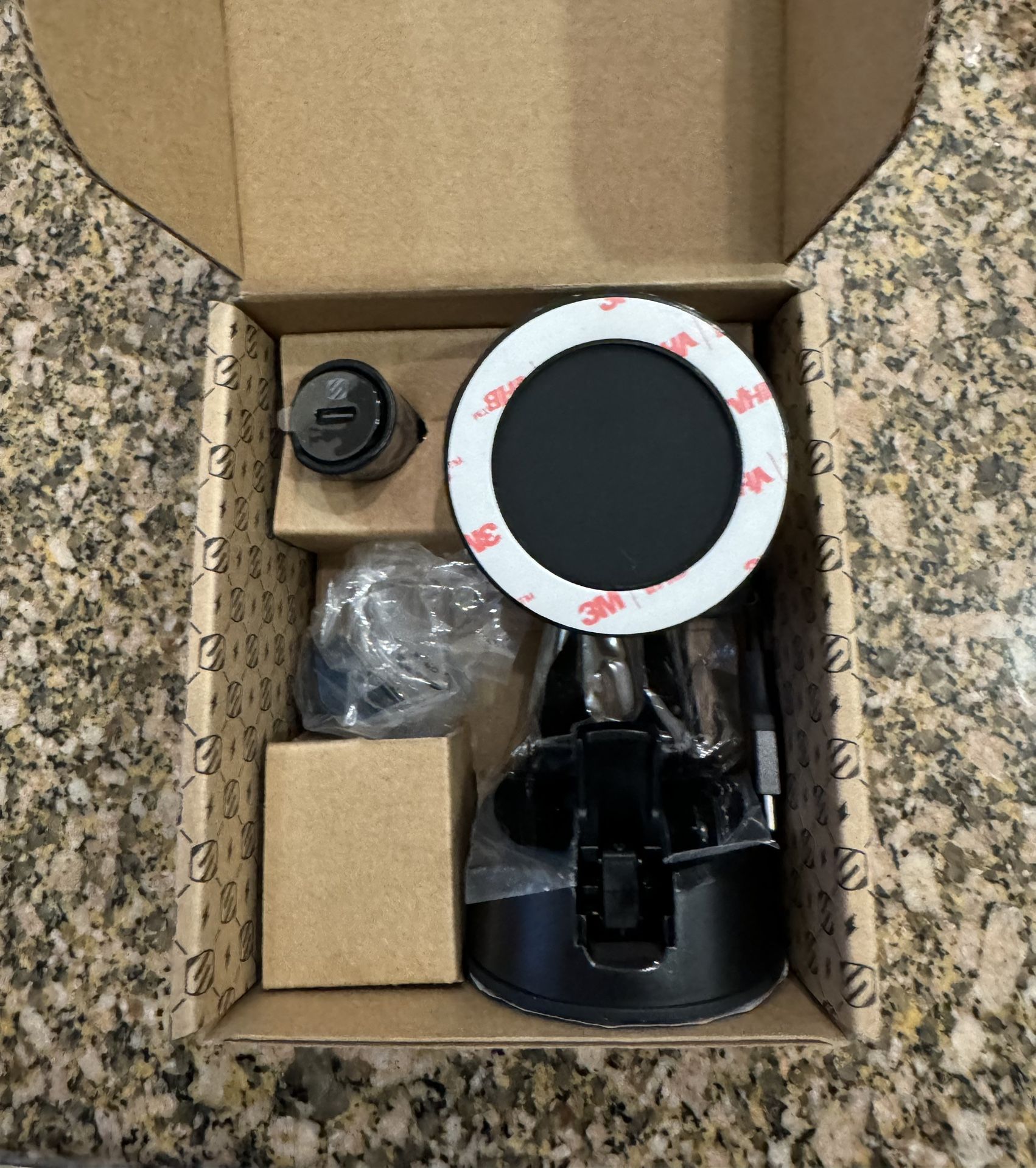 New Scosche Wireless Phone Charger MagicMount