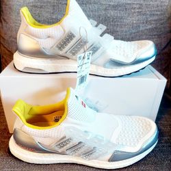 Size 11.5 Men's - Brand New Adidas Ultraboost DNA x Lego Plates Shoes