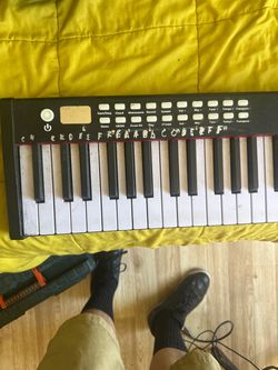 Electronic 88 key Keyboard Piano with Built-In Functions