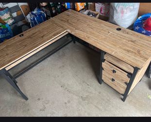 Al shaped desk – must be picked up tonight
