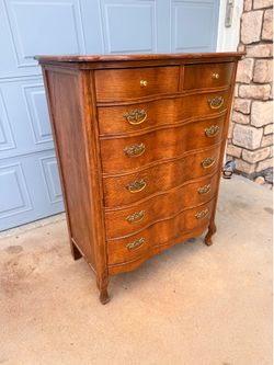Vintage French provincial Dresser