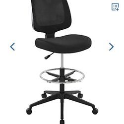 Office Chair ( NEW IN Box)