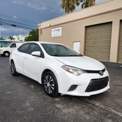 2016 Toyota Corolla LE. 