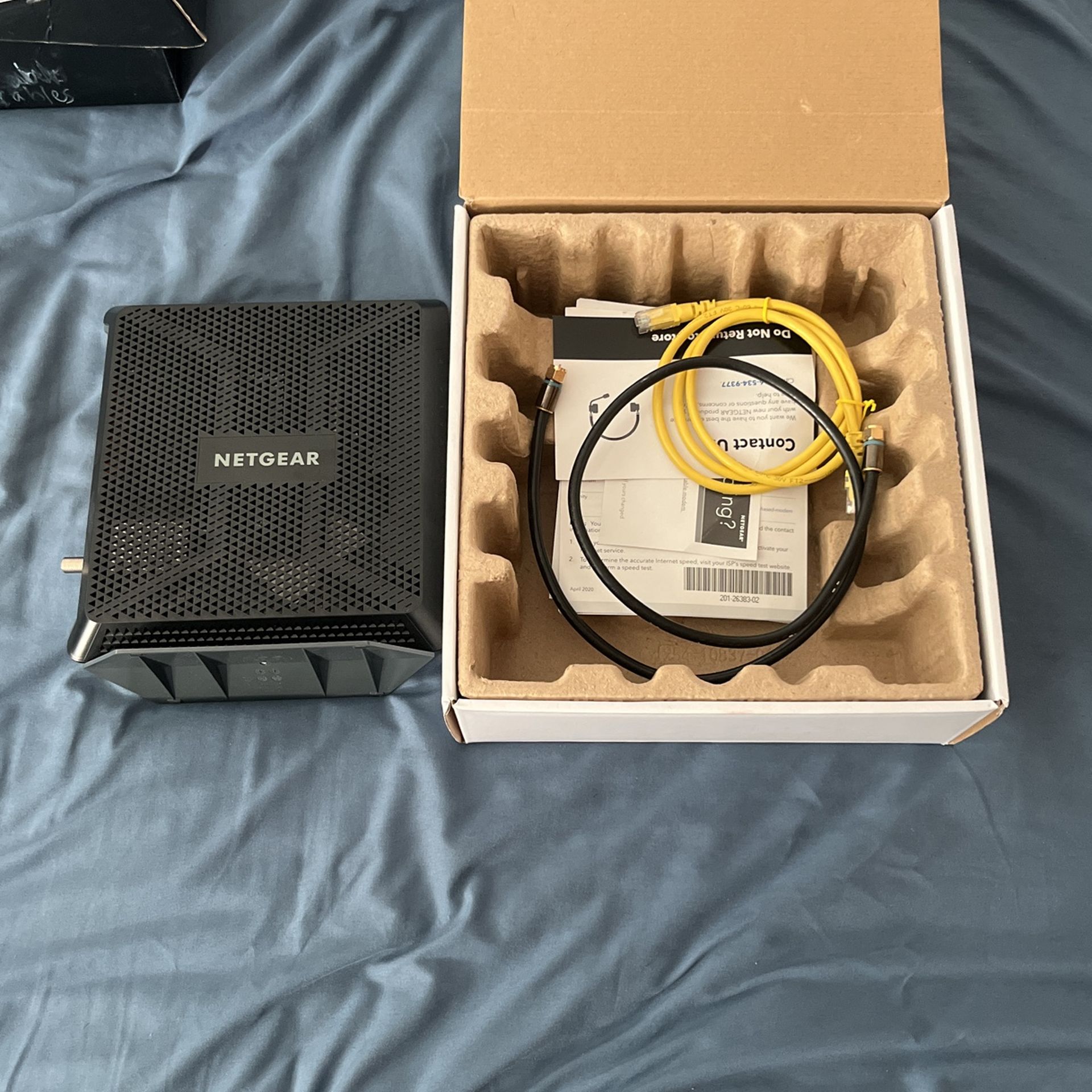 Netgear AC1900 Wifi Cable Modem Router