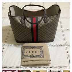 Gucci large open tote GG supreme print with stripe detail