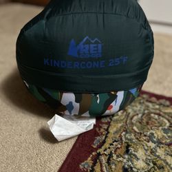 REI kindercone 25 Sleeping Bag 