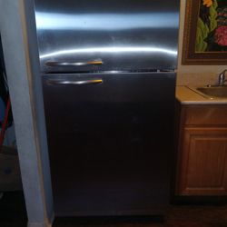 Nice Kitchen Aid Fridge, Can Deliver 