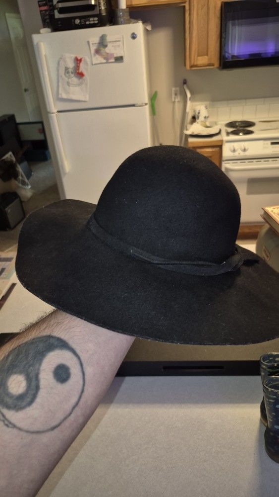 Black Sun Hat