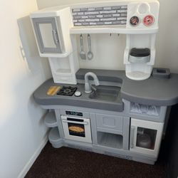 Child Play Kitchen 