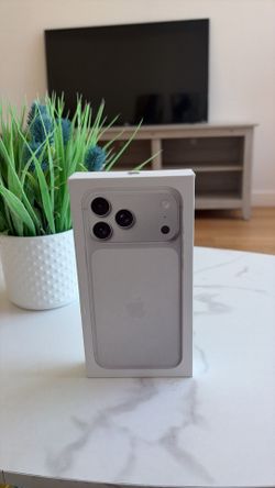 iPhone 17 Pro Max Silver Unlocked
