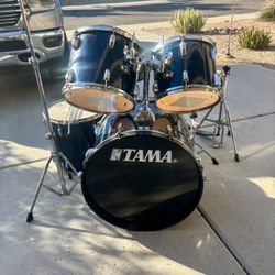 5 piece Tama Swingstar drum Kit 