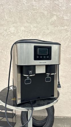 Frigidaire Countertop Ice Maker and Water Dispenser