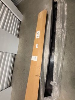 7th gen Dodge Charger OEM Right side skirt
